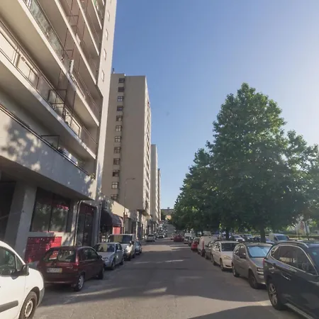 Daire T4 Familiar - Centro - By House And People *