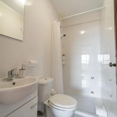 T4 Familiar - Centro - By House And People Braga